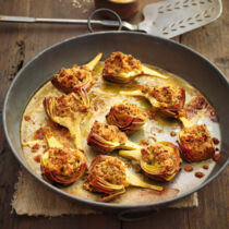 Gratinierte Artischocken mit Sardellenbröseln Gratinierte Artischocken mit Sardellenbröseln