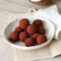 Kokos-Dattel-Pralinen