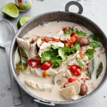 Hähnchen-Kokossuppe