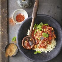 Gemüse-Tajine mit Couscous