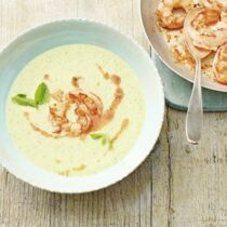 Gurkensuppe mit Garnelen Gurkensuppe mit Garnelen