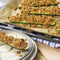 Ofenzucchini mit Tomaten-Quinoa-Kruste
