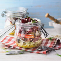 Roh marinierter Fenchelsalat mit Salami