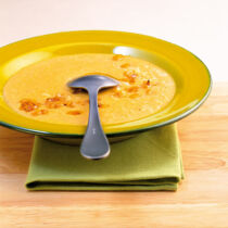 Möhren-Aprikosen-Suppe Möhren-Aprikosen-Suppe