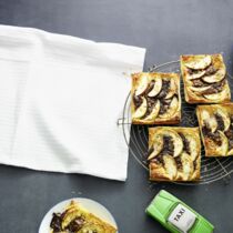 Apfel-Nugat-Torteletts Apfel-Nugat-Torteletts