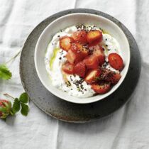 Melonen-Erdbeer-Salat mit Quark