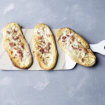 Schnelle Handbrote mit Speck Schnelle Handbrote mit Speck