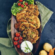 Gemüse-Rösti-Puffer mit Kräuterquark