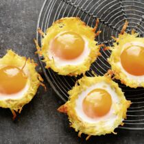 Rösticups mit Spiegelei