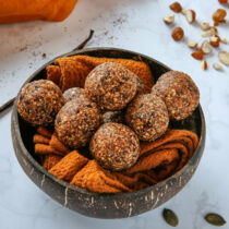 Zuckerfreie Oatmeal-Energy-Balls