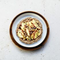 Schoko-Hirse-Brei mit Apfel Schoko-Hirse-Brei mit Apfel