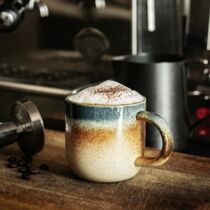 Kaffee mit
Kokos-Cashew-Schaum Kaffee mit
Kokos-Cashew-Schaum