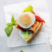 Eier-Sandwich mit Sardellen