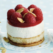 Quark-Törtchen mit Himbeeren Quark-Törtchen mit Himbeeren