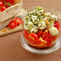 Tomaten mit Minzbällchen