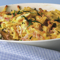 Makkaroni-Schinken-Auflauf mit Käsesauce Makkaroni-Schinken-Auflauf mit Käsesauce