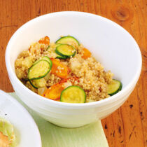Quinoa mit buntem Gemüse
