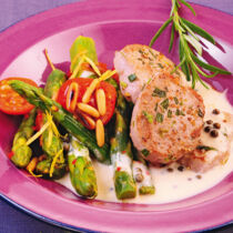 Schweinefilet mit grünem Spargelsalat Schweinefilet mit grünem Spargelsalat