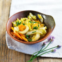 Chinakohl-Möhren-Gemüse