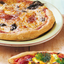 Pizza quattro formaggi Pizza quattro formaggi