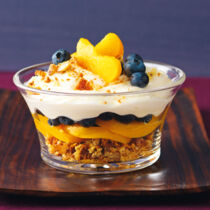 Pfirsich-Schichtspeise Pfirsich-Schichtspeise