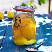 Eingelegte Salzzitronen