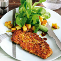 Kürbiskernschnitzel mit Feldsalat