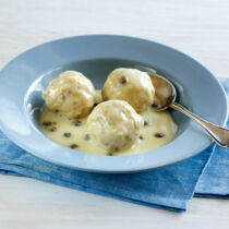 Fischknödel in Kapernsauce Fischknödel in Kapernsauce