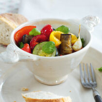 Mediterraner Gemüsesalat Mediterraner Gemüsesalat