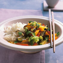 Vietnamesisches Gemüse mit Kräutern