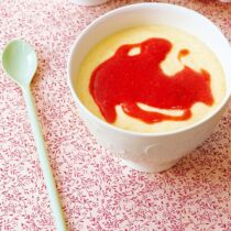 Joghurt-Polenta mit Beerenmark Joghurt-Polenta mit Beerenmark