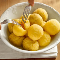 Gekochte Kartoffelknödel Gekochte Kartoffelknödel