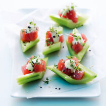 Gurke mit Thunfisch und Wasabicreme Gurke mit Thunfisch und Wasabicreme