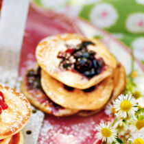 Heidelbeer-Buttermilch-Pfannkuchen Heidelbeer-Buttermilch-Pfannkuchen
