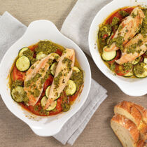 Hähnchen auf Gemüsegratin Hähnchen auf Gemüsegratin