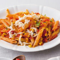 Penne mit Mais-Tomaten-Sugo