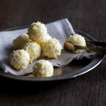 Sahnige Absinth-Kugeln