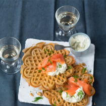 Buchweizenwaffeln mit Räucherlachs