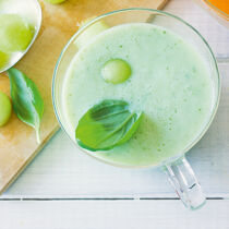 Pikante Gurken-Melonen-Kaltschale Pikante Gurken-Melonen-Kaltschale