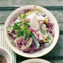 Rotkohlsalat mit Birnen und Lauch Rotkohlsalat mit Birnen und Lauch