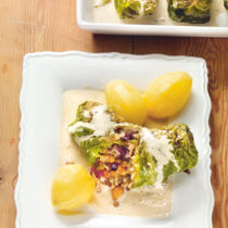 Wirsingrouladen mit Linsen-Mandel-Füllung