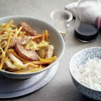 Chinakohlpfanne mit Basmatireis Chinakohlpfanne mit Basmatireis