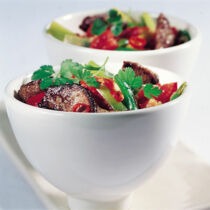 Scharfes Rindfleisch mit Zitronengras Scharfes Rindfleisch mit Zitronengras