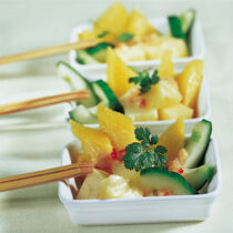 Gurkensalat mit Frucht