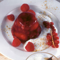 Rote Grütze mit Joghurtsauce Rote Grütze mit Joghurtsauce