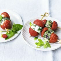 Erdbeeren mit Ziegenfrischkäse Erdbeeren mit Ziegenfrischkäse