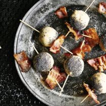 Breadpops mit Gorgonzolaund Mohn Breadpops mit Gorgonzolaund Mohn