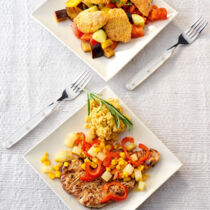 Sommergemüse auf Putenschnitzel mit Curryreis