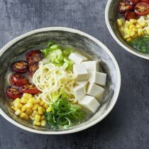 Ramen mit Tomate und Tofu