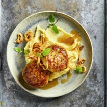 Faschierte Laibchen mit Erdäpfelpüree Faschierte Laibchen mit Erdäpfelpüree